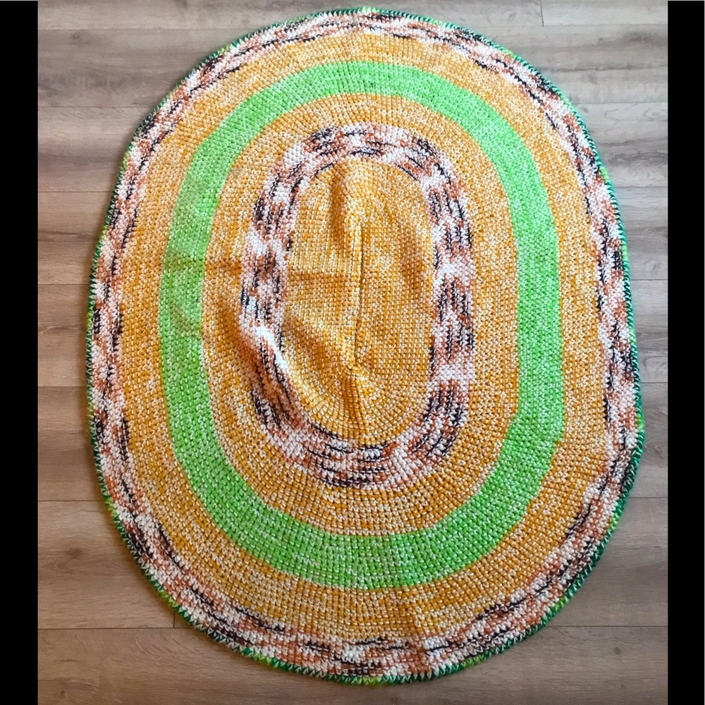 Vintage retro‎ handmade crotchetted granny knit rug